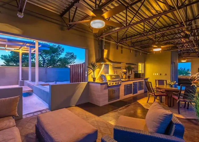 Vantage - Rooftop Patio - Heart Of Old Town